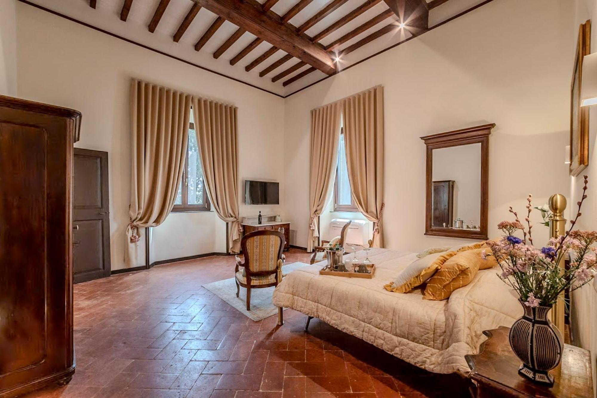 Tenuta Di Poggio Cavallo Istia dʼOmbrone